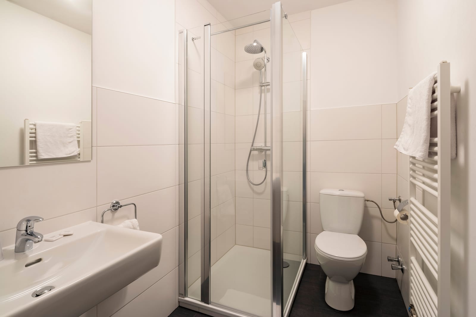 Modernes Bad im 2places SIDE