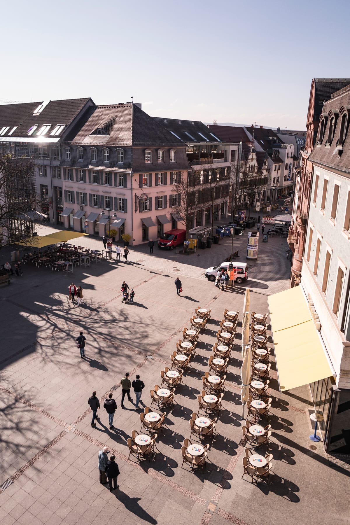 Lörracher Marktplatz direkt vor dem Hotel Drei König
